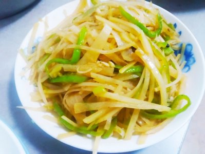 清炒土豆丝，爽口，简单方便，几分钟轻松搞定