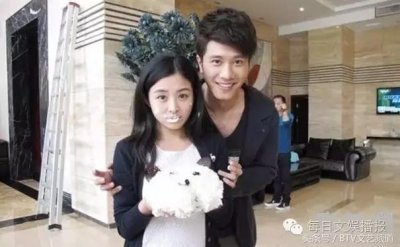 ​张含韵彭冠英三年恋情坐实？