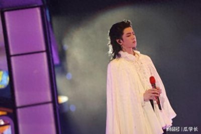 华晨宇响应国家号召，创作新歌《黑白艺术家》，写给黑粉的歌