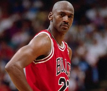 ​知名球衣的意义：提到23号球衣就想起了乔丹，这就是球衣的意义