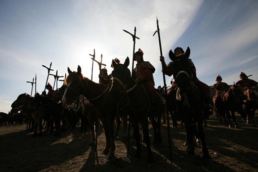 白起怎么埋的40万赵兵?长平之战真的坑杀了40万人吗?