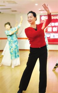 ​“报名不难、学费不贵、课程不错” 天津民办老年大学受老年人欢迎